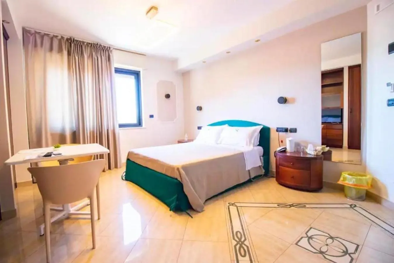 Sonevi Rooms Naples Italy