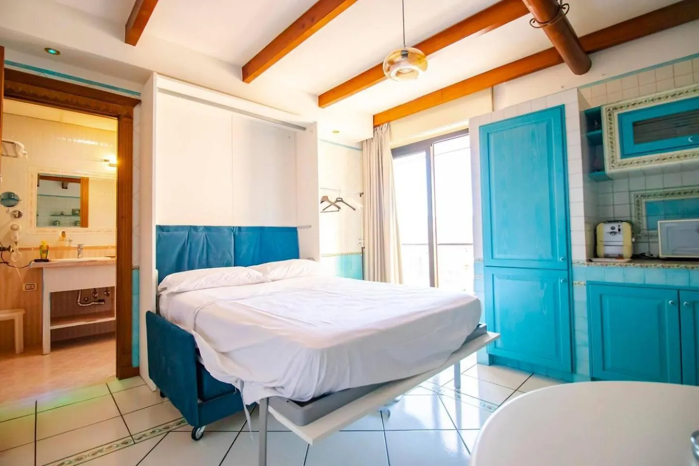 Sonevi Rooms Naples Guest house