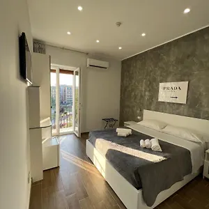 Maison d'hôtes Metropolis Stazione, Naples