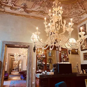 Gasthuis Palazzo Doria, Napels
