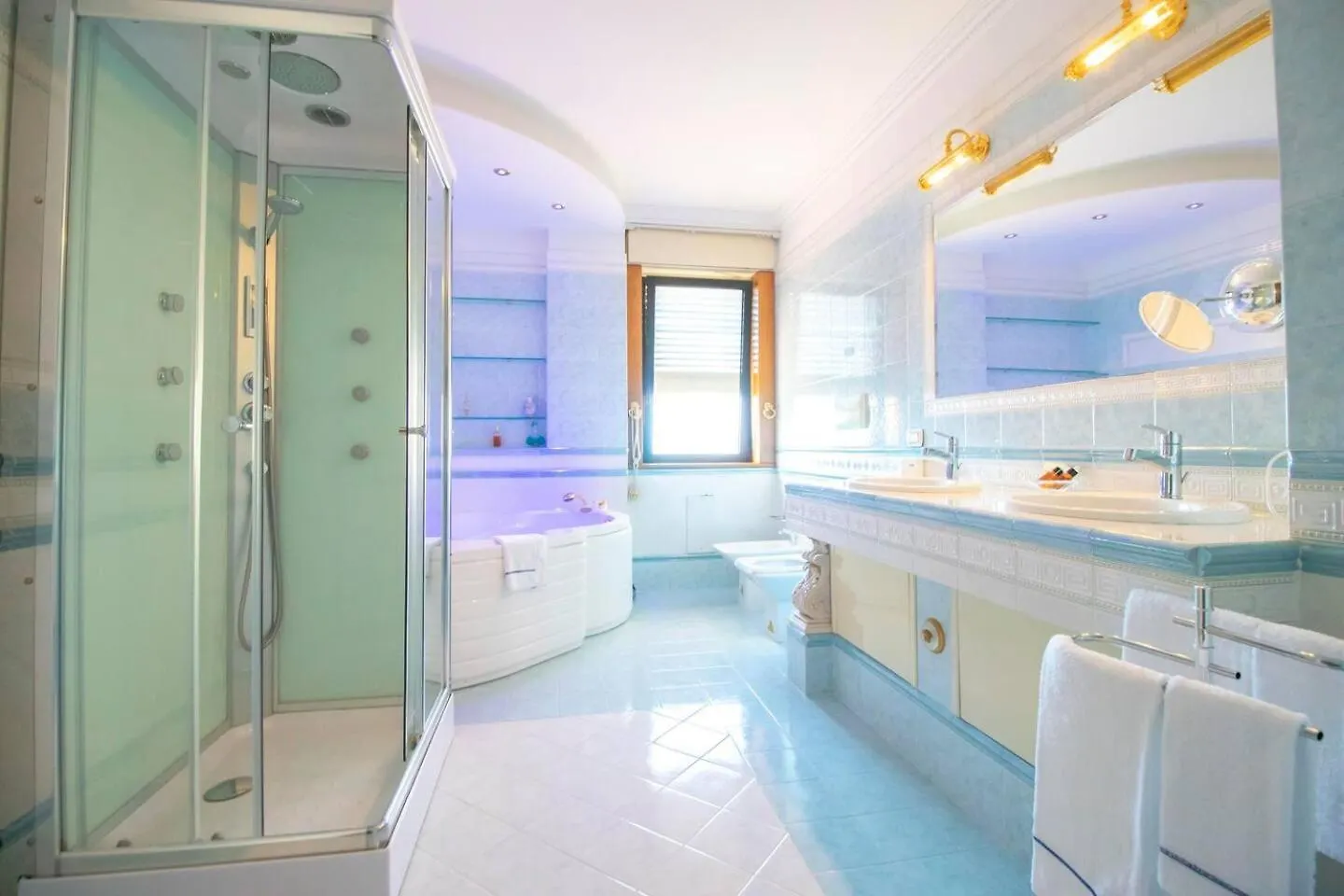 Sonevi Rooms Naples 0*,